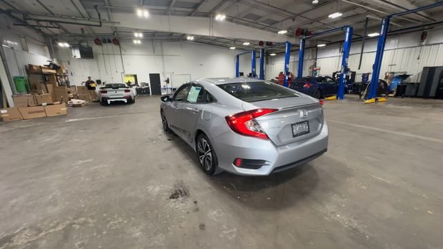 Used 2016 Silver Honda EX-T image 9