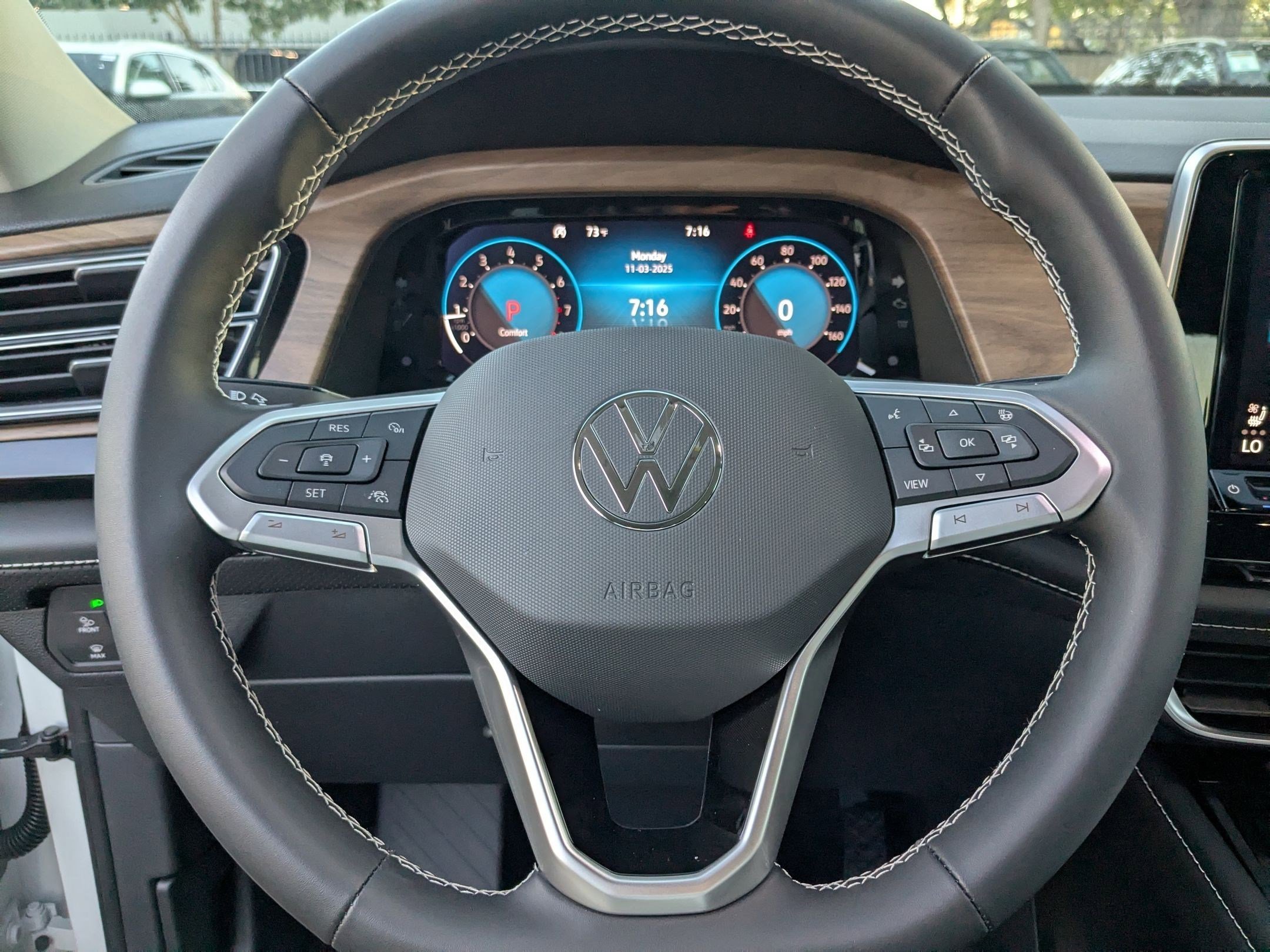2026 Volkswagen Atlas SE w/Tech - Photo 9