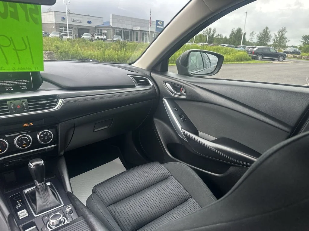 Used 2017 Silver Mazda Sport image 11