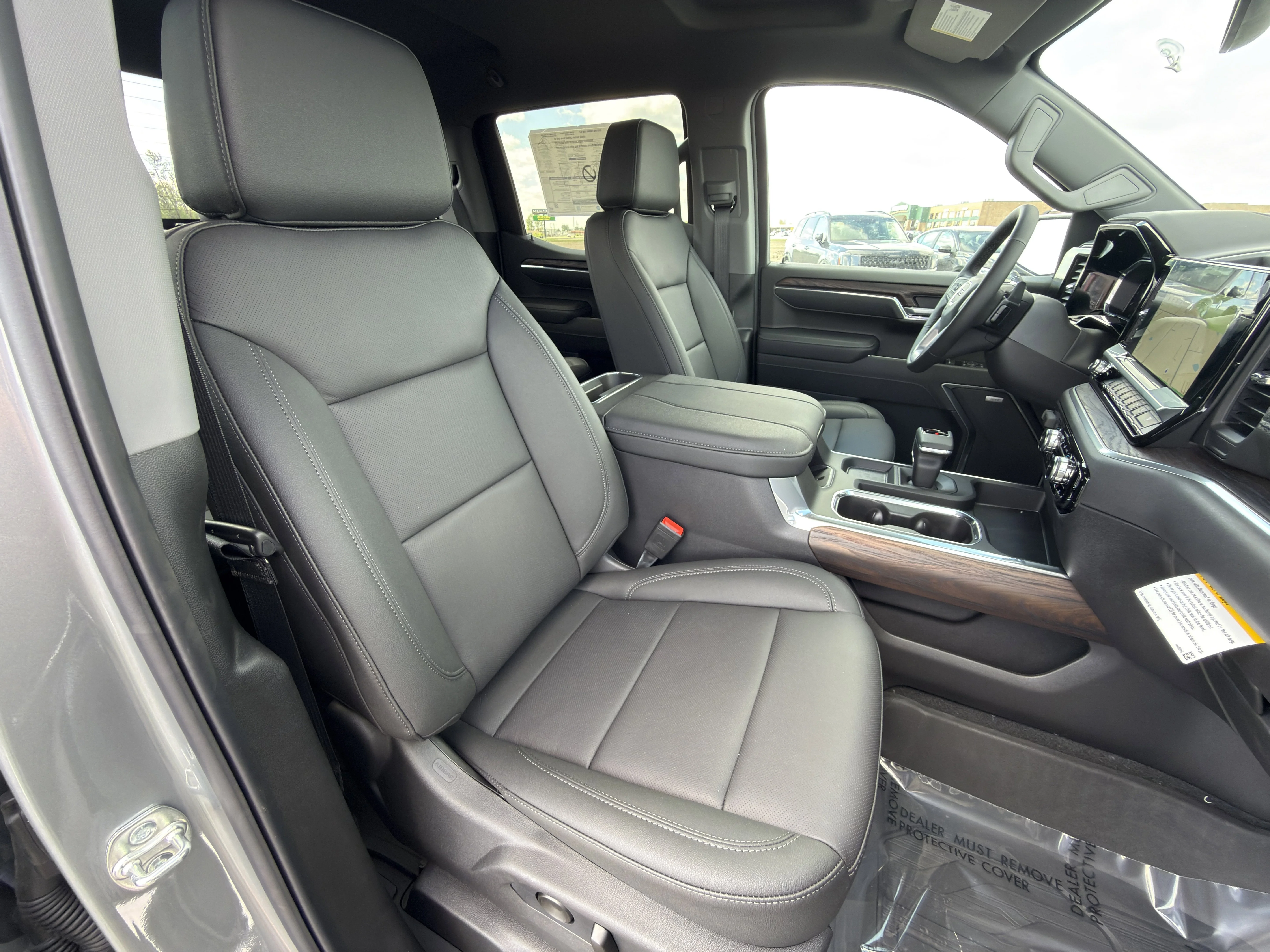 2026 GMC Sierra 1500 SLT - Photo 19