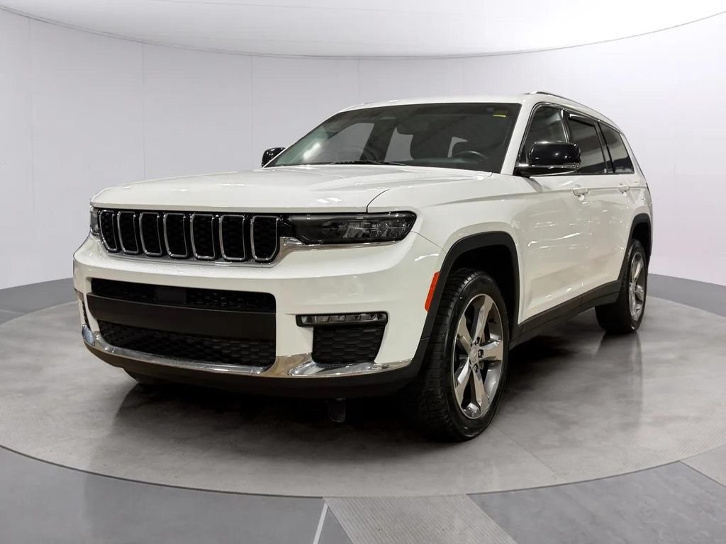 Used 2022 White/off-white Jeep Limited image 7