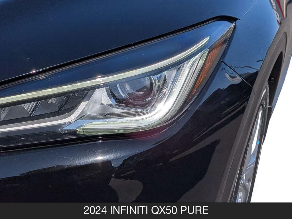 Used 2024 Black INFINITI PURE image 10