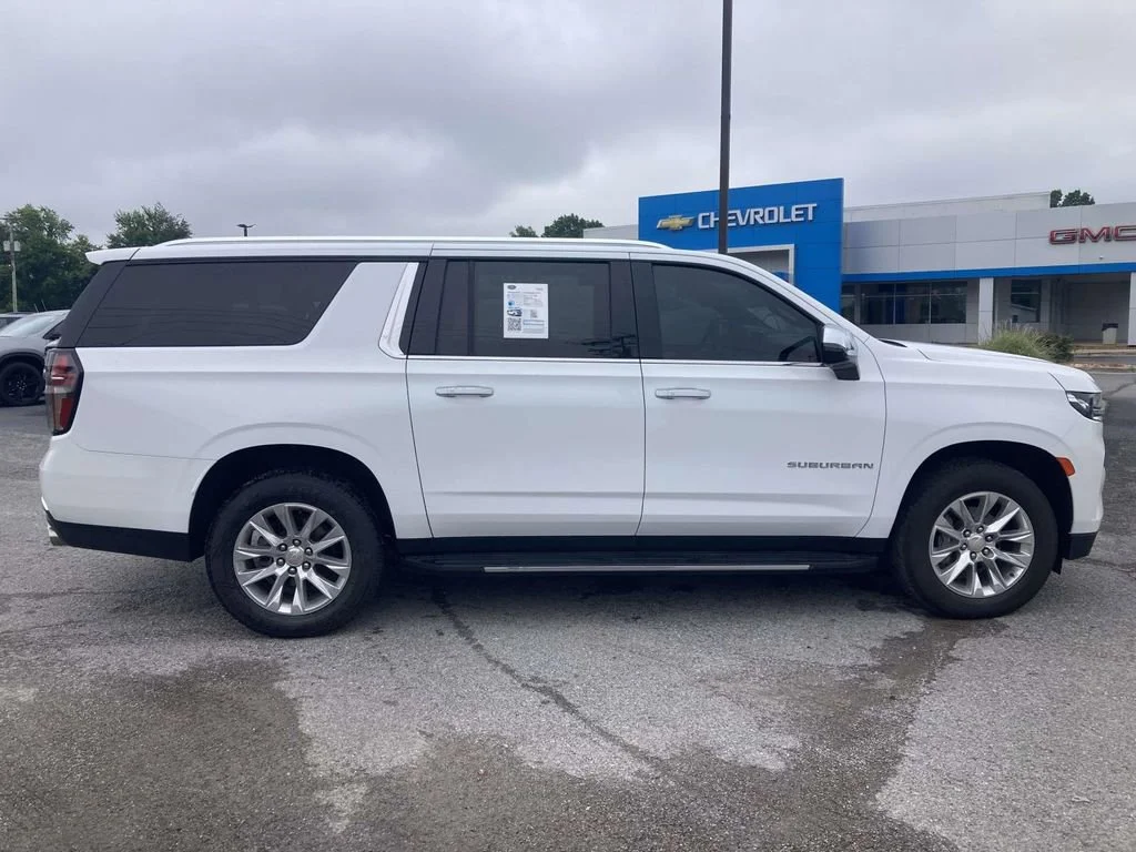 Used 2023 Summit White Chevrolet Premier image 2