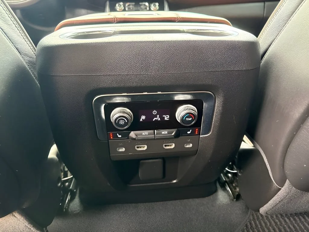 Used 2023 White Frost Tricoat GMC Denali Ultimate image 17