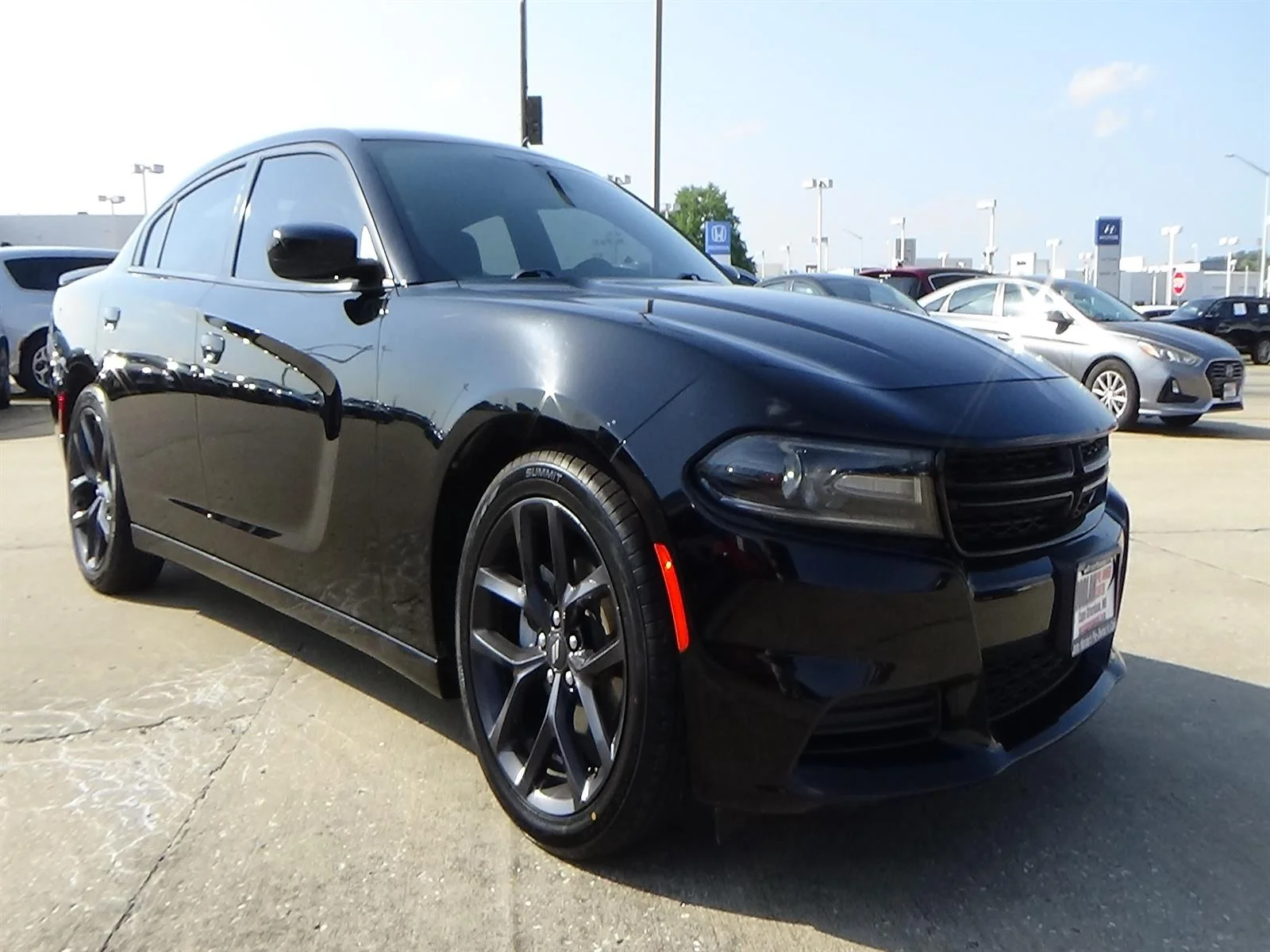 Used 2021 Pitch Black Clear Coat (px8) Dodge SXT image 4