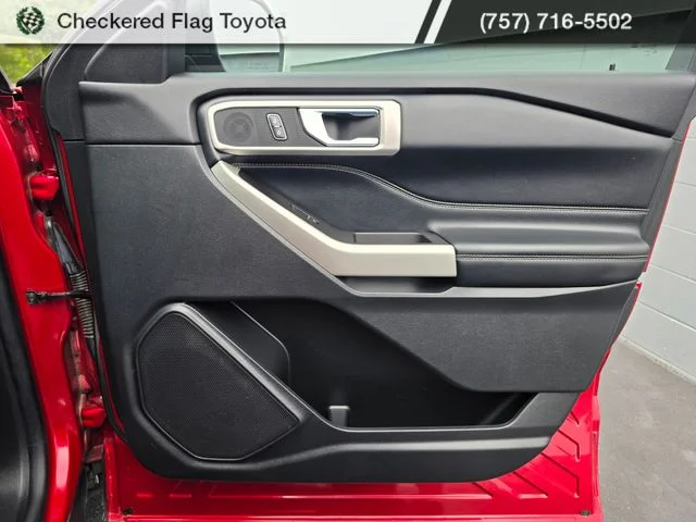 Used 2021 Rapid Red Metallic Tinted Clearcoat Ford XLT image 44