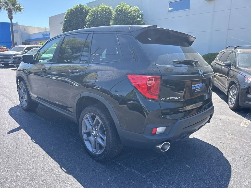 Certified Used 2023 Crystal Black Pearl Honda AWD EX-L image 5
