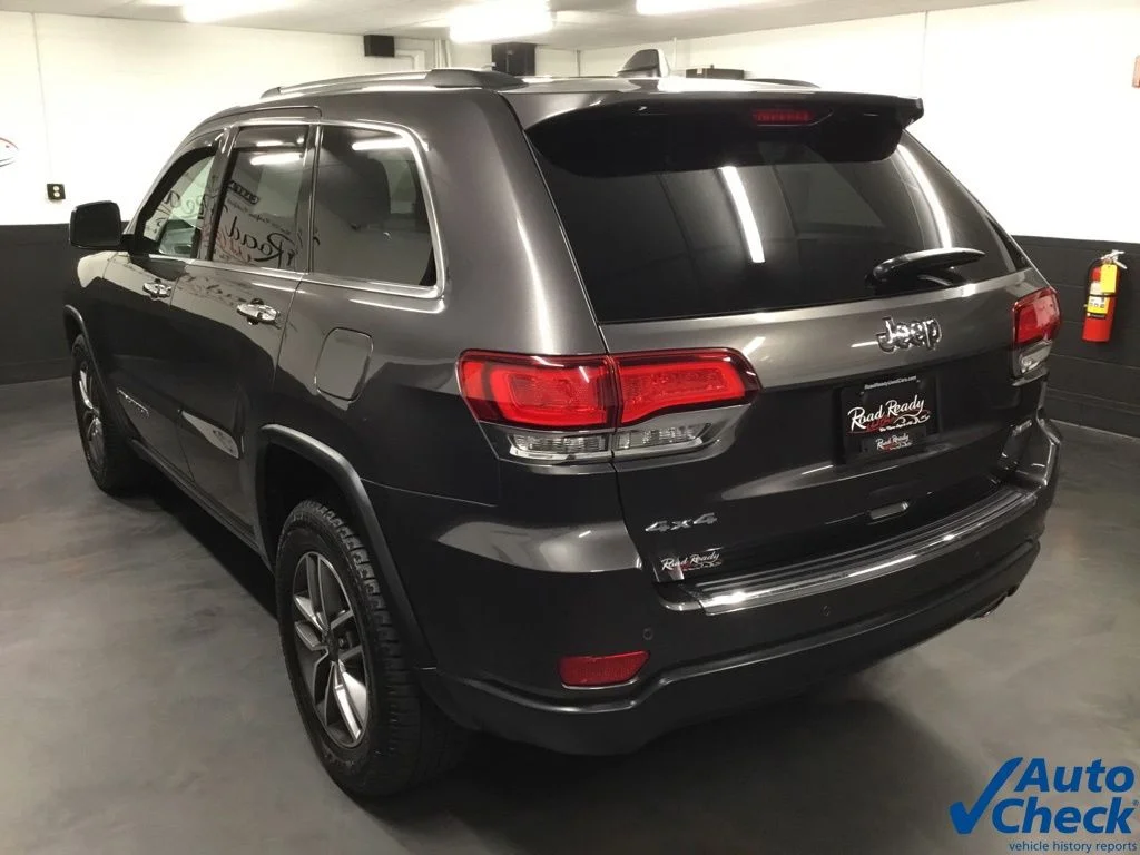 Used 2020 Gray Jeep Limited image 7
