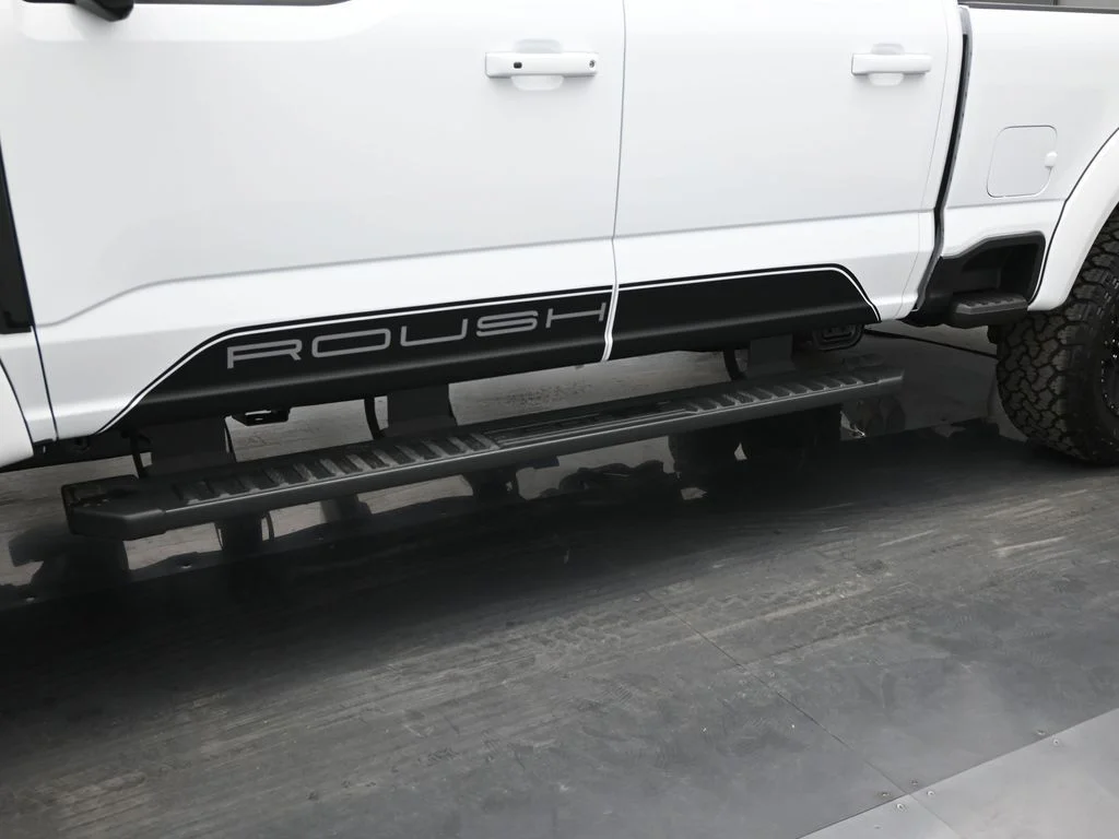 New 2026 Oxford White Ford Lariat image 26