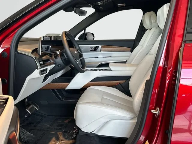 2026 Cadillac VISTIQ Luxury - Photo 10