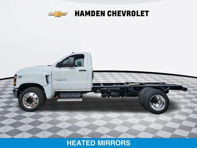 New 2024 Summit White Chevrolet LT image 5