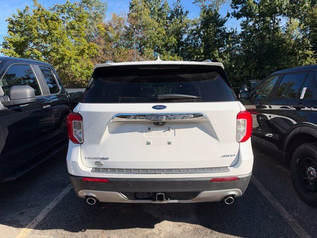 Used 2023 White Metallic Ford Limited image 5