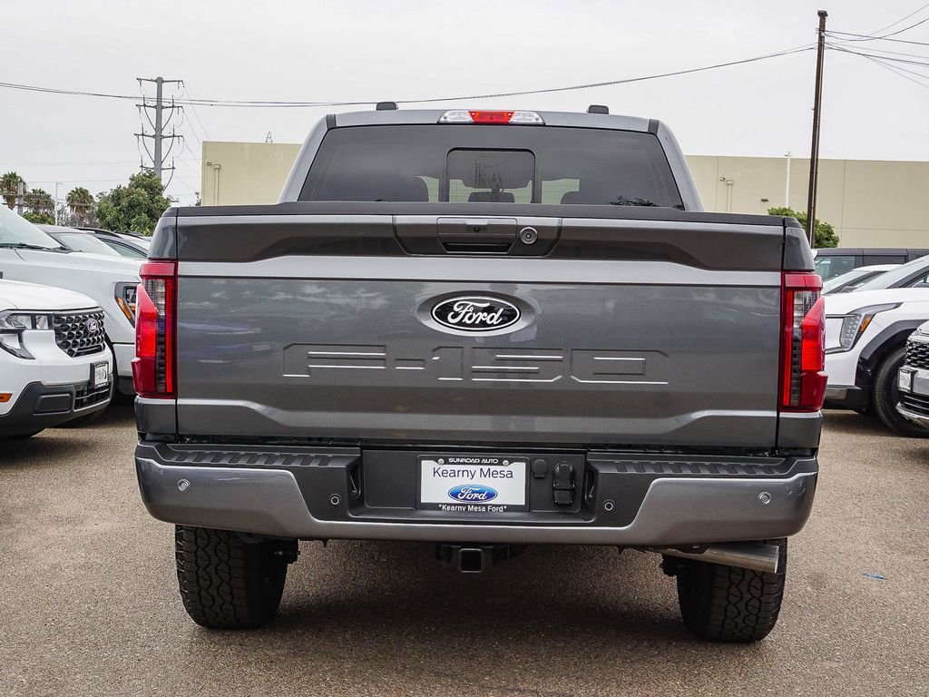 New 2026 Carbonized Gray Metallic Ford XLT image 5