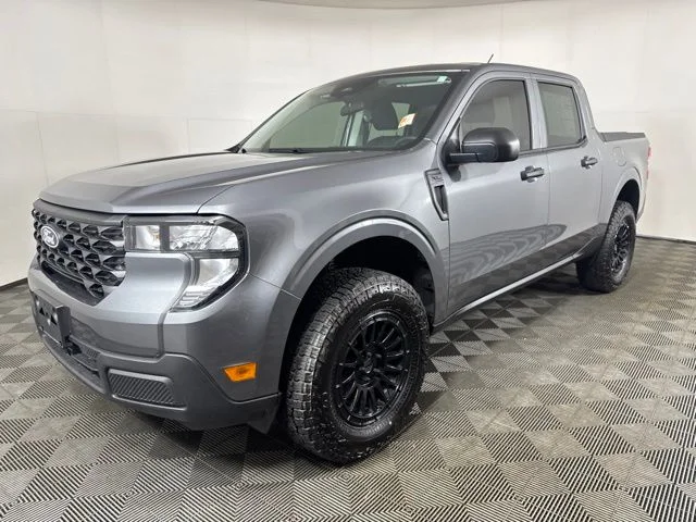 Used 2025 Gray Ford XL image 8