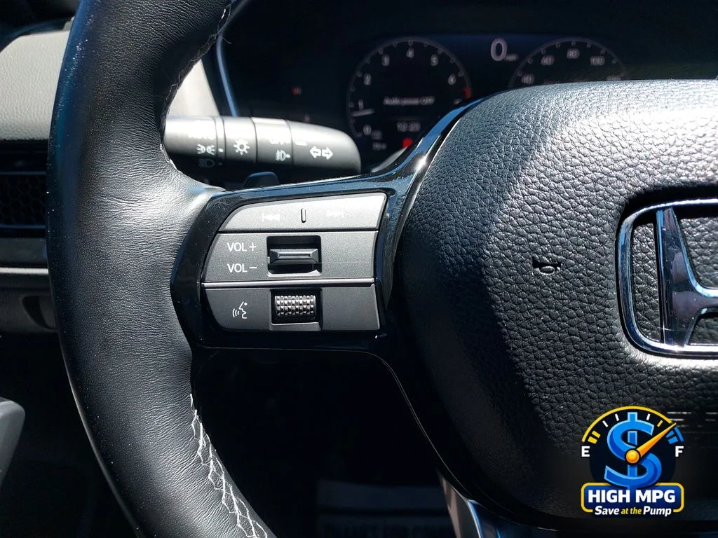 Used 2024  Honda Sport Touring image 11