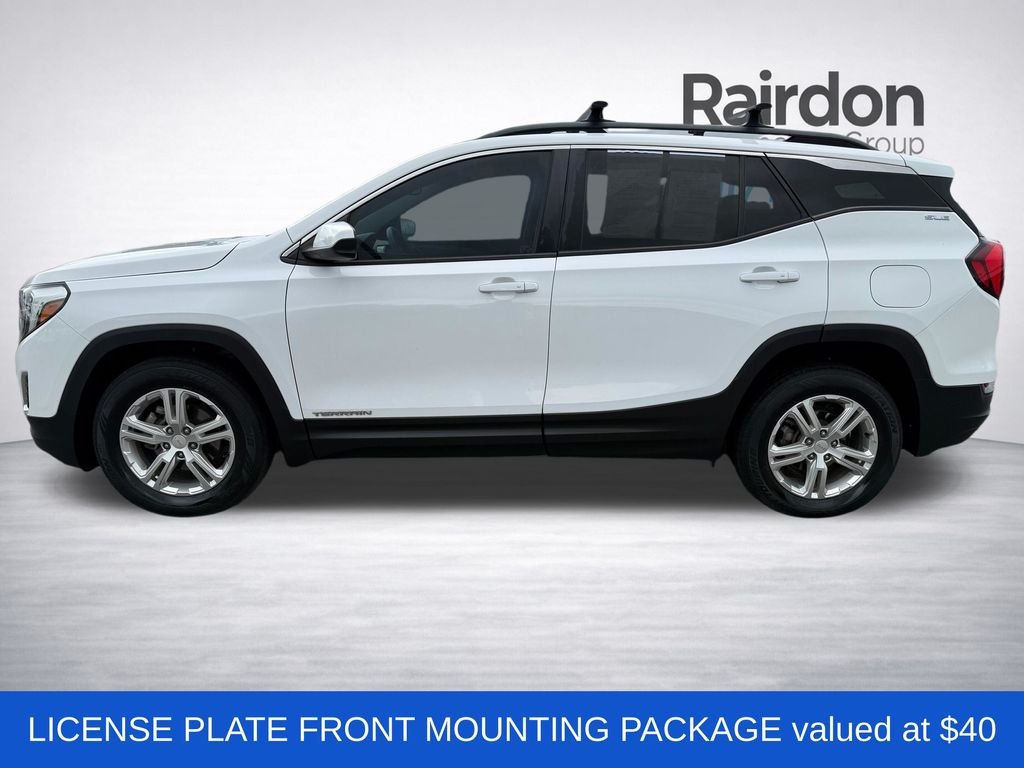 Used 2018 White GMC SLE image 4