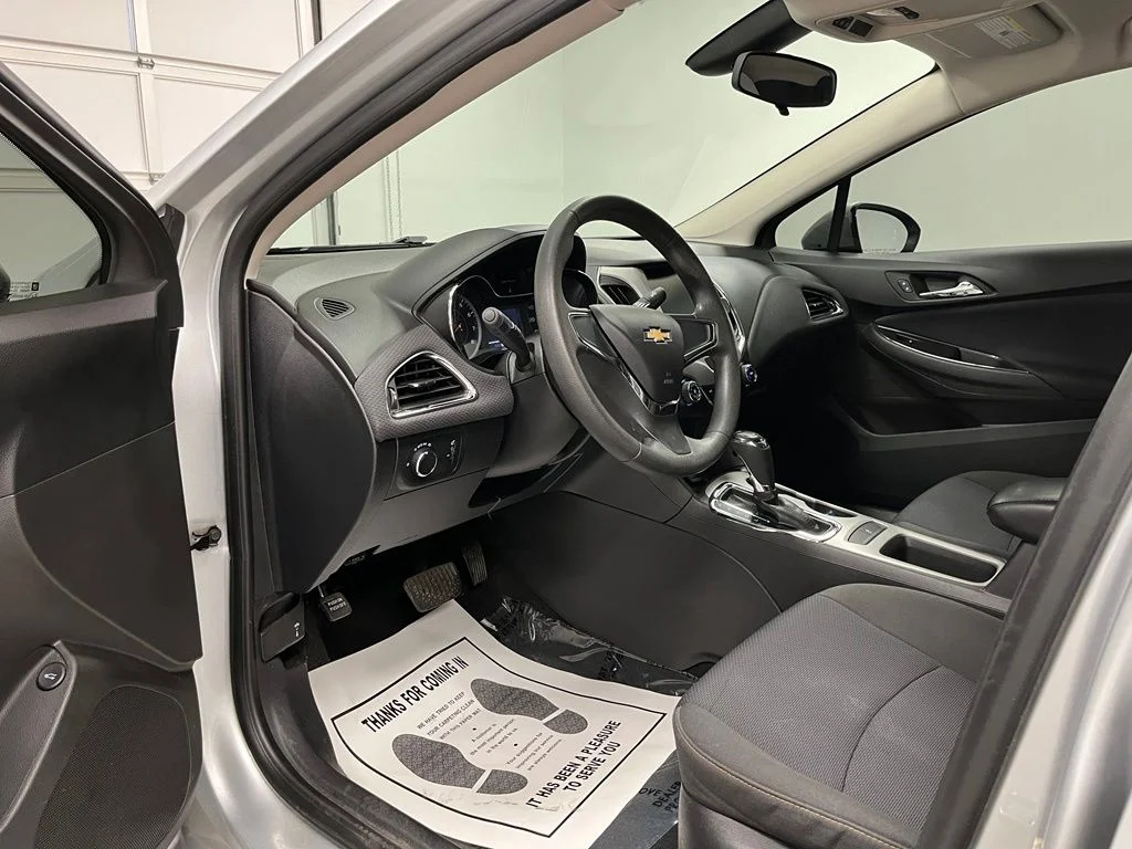 Used 2018 Silver Chevrolet LS image 20