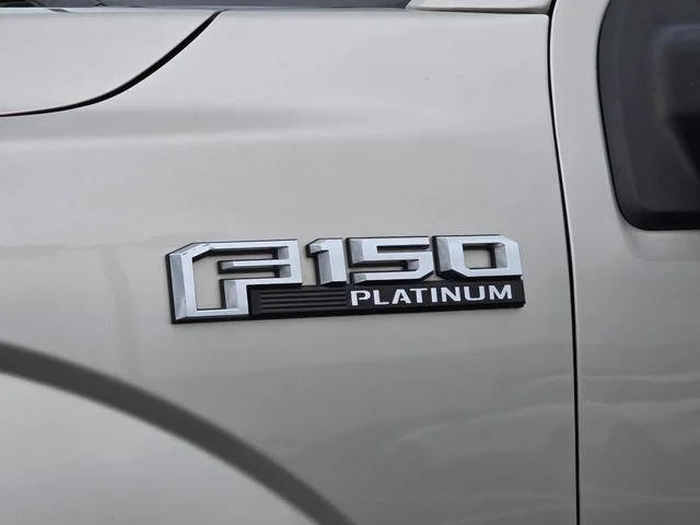 Used 2017 Oxford White Ford Platinum image 35