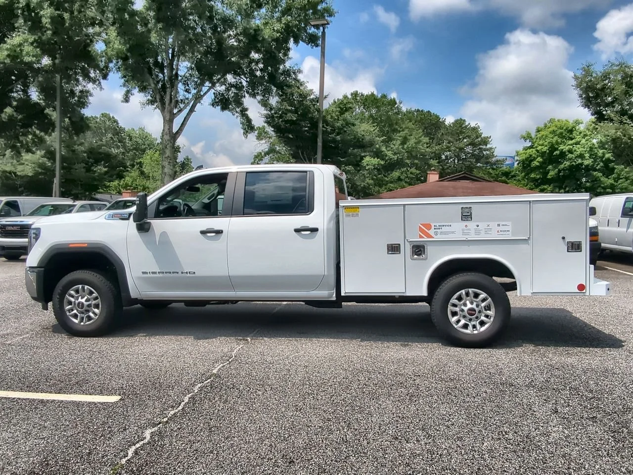 New 2026 Summit White GMC Pro image 5