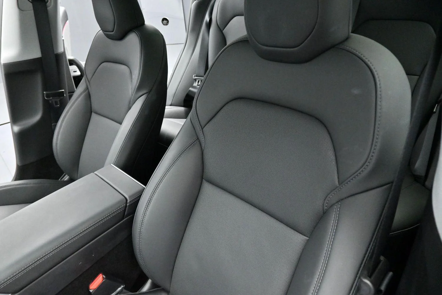 Used 2025 Black Tesla Long Range image 15
