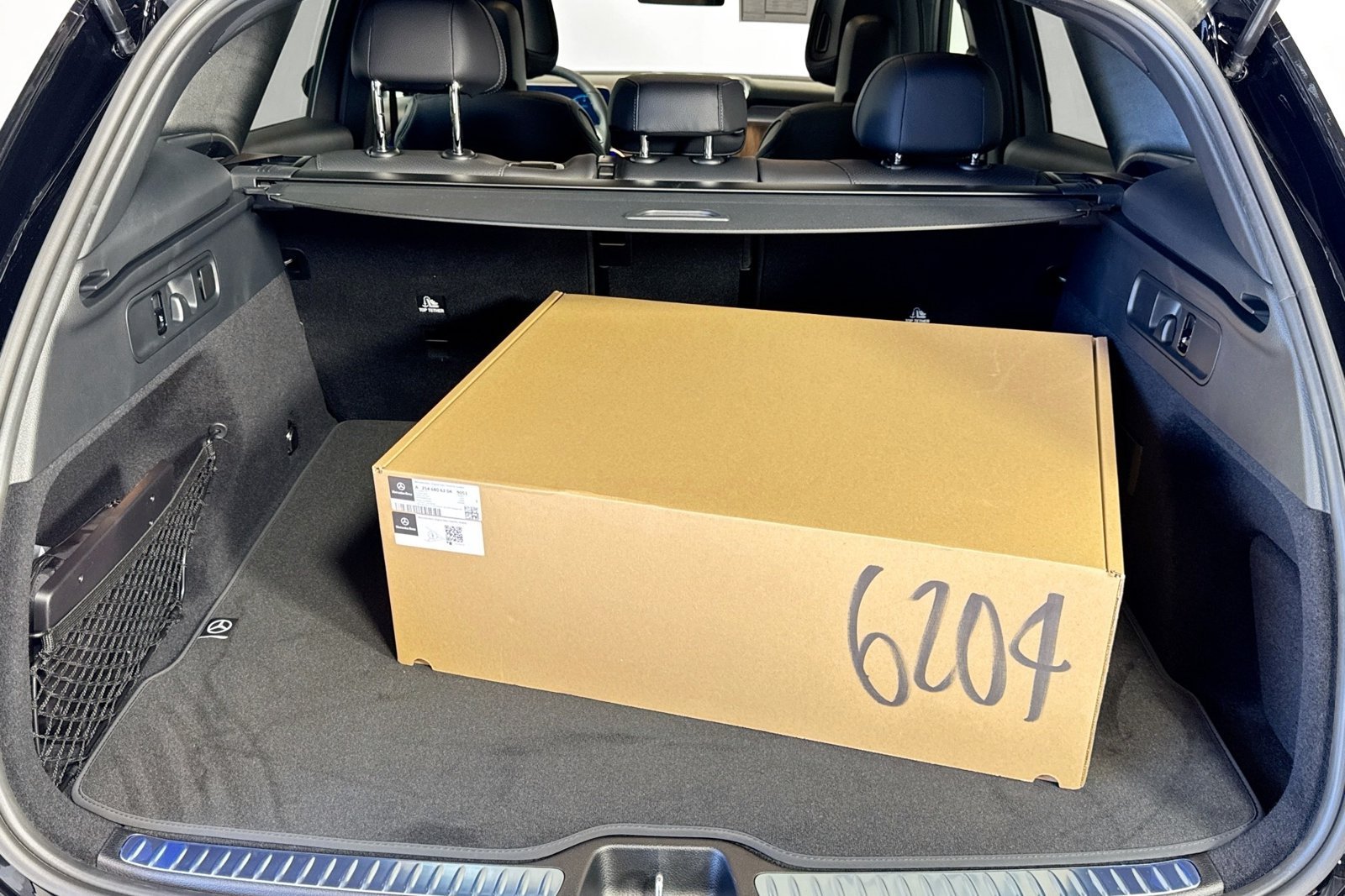 New 2026 Black Mercedes-Benz GLC 300 image 24