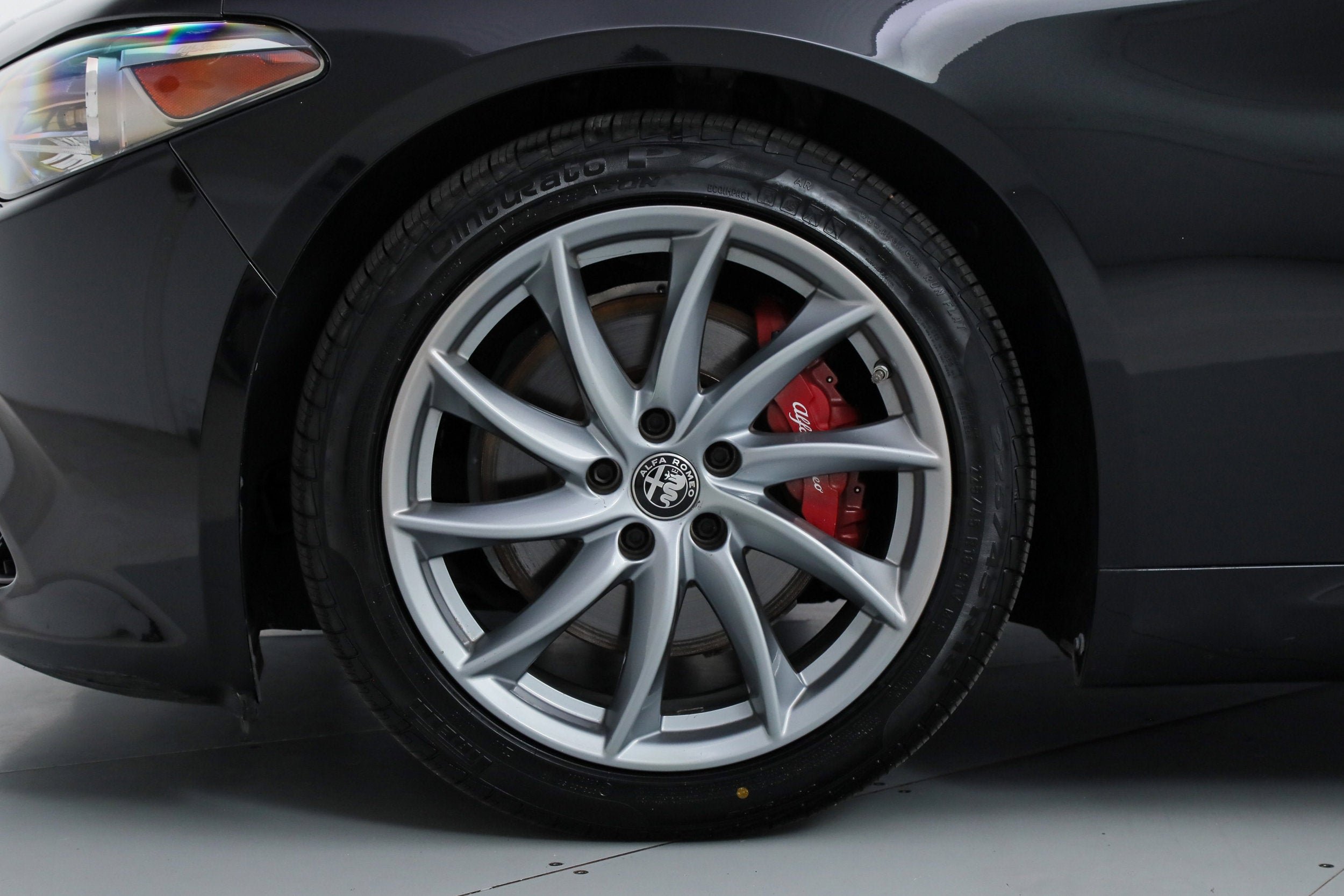 Used 2022 Black Alfa Romeo  image 21