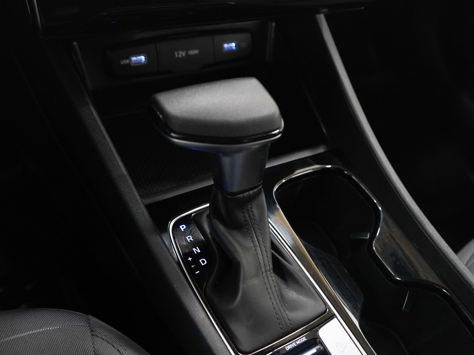 2024 Hyundai Santa Cruz SE - Photo 21