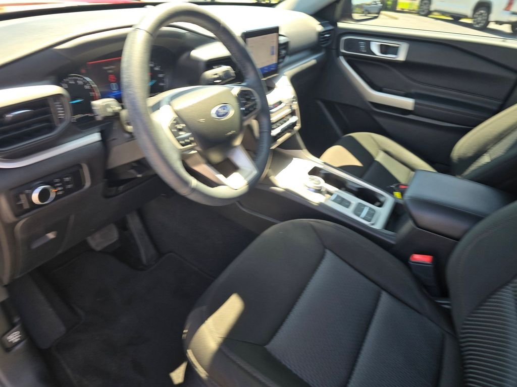 Used 2023 Red Ford XLT image 20