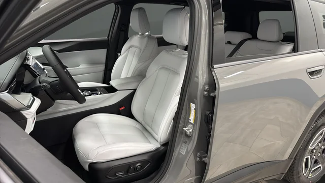 New 2026 Sting-Gray Clearcoat Jeep Limited image 9