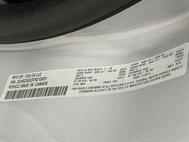 New 2026 Silver Mist Clear-Coat Exterior Paint Chrysler Limited image 44