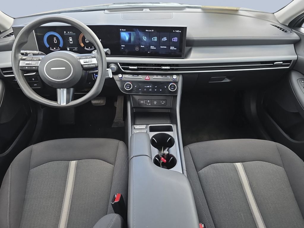 Used 2025 Portofino Gray Hyundai SEL image 13