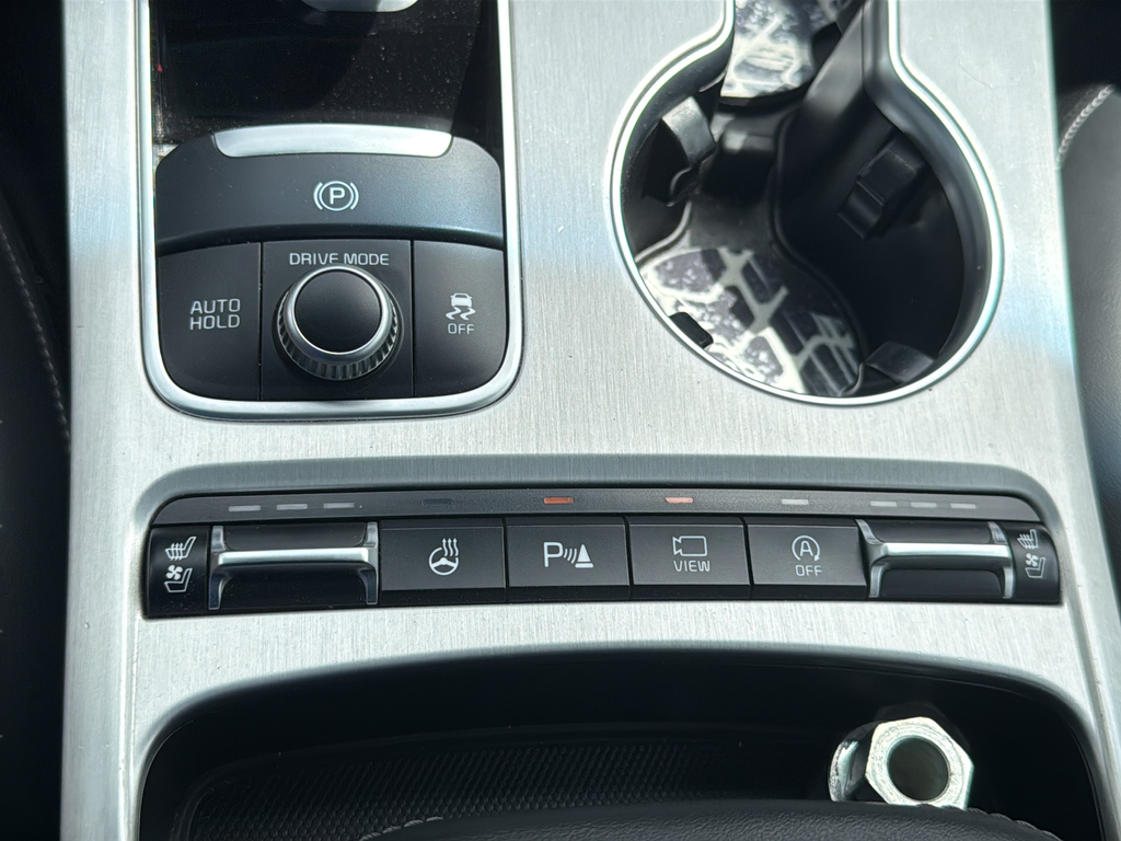Used 2020 White Kia GT2 image 28