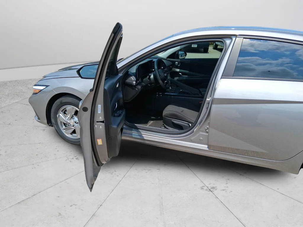 Used 2024 Silver Hyundai SE image 32