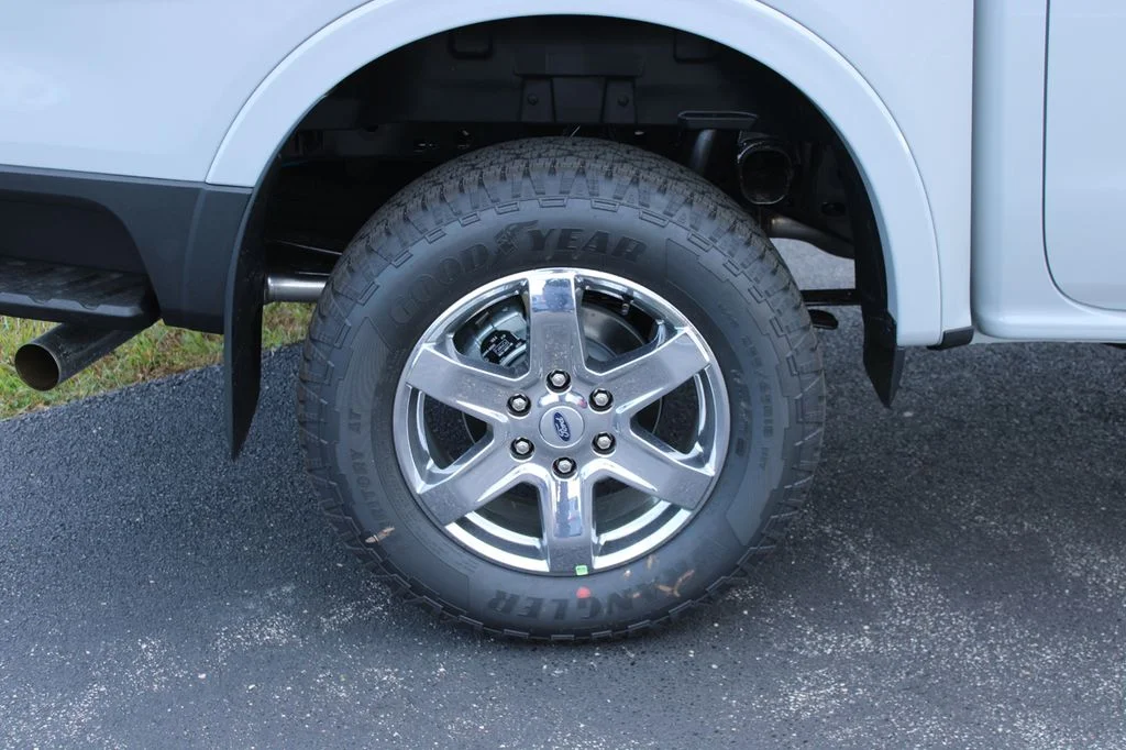 New 2026 Avalanche Ford Lariat® image 18