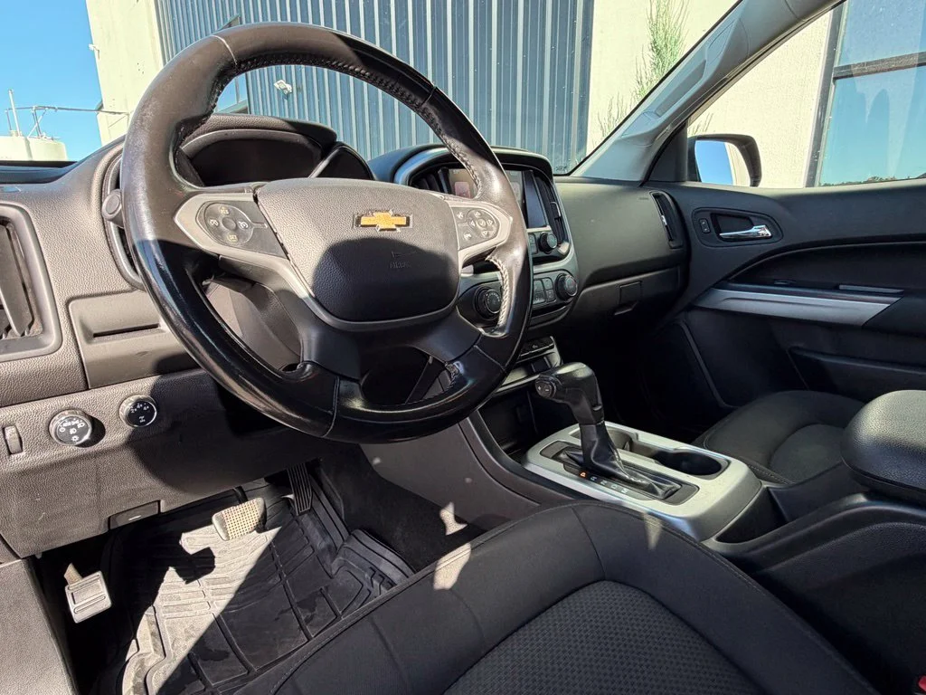 Used 2016 Black Chevrolet LT image 7