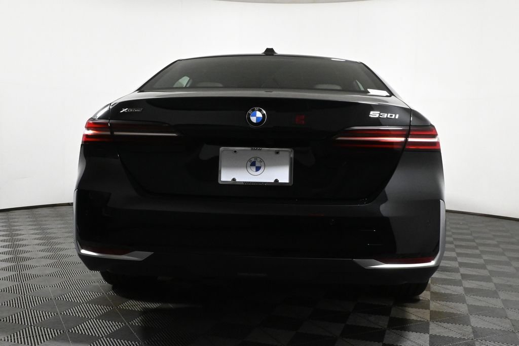 2026 BMW 5 Series 530i - Photo 6