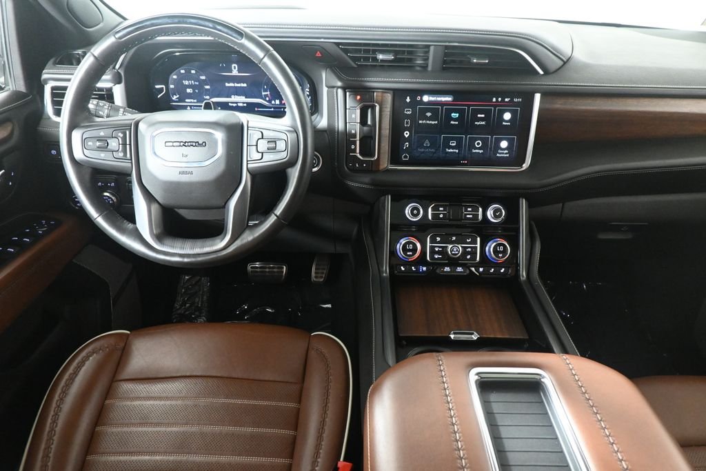 2024 GMC Yukon Denali Ultimate - Photo 17