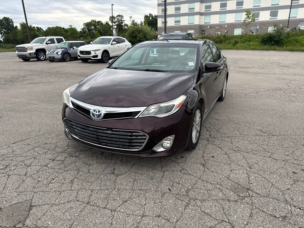 Used 2014  Toyota Limited image 7