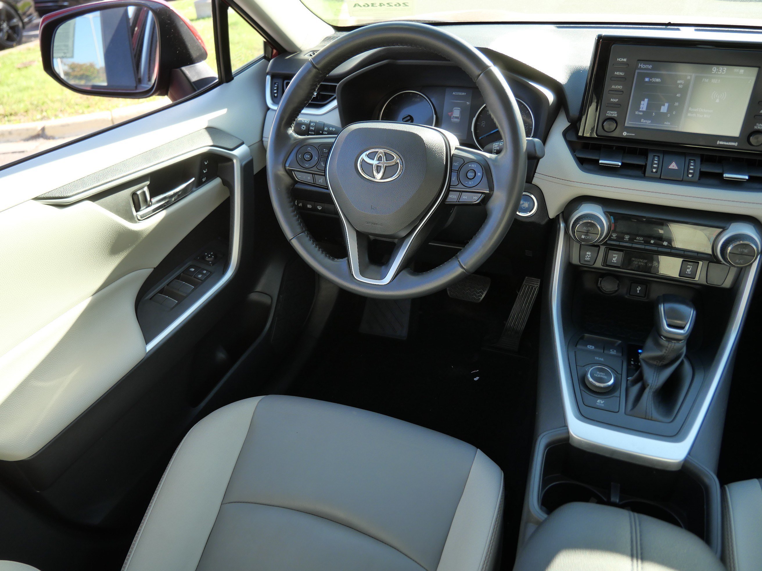 Certified Used 2022 Ruby Flare Pearl Toyota Hybrid XLE Premium image 10