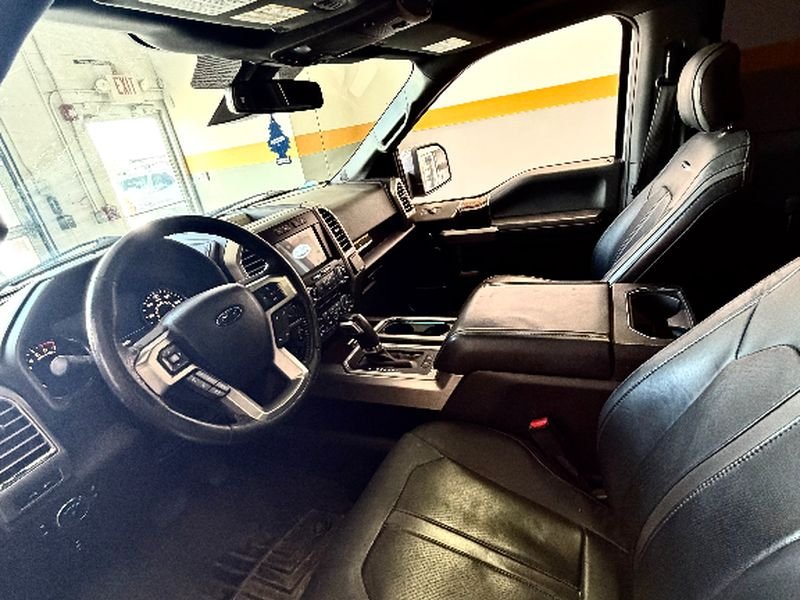 Used 2016 White Platinum Metallic Tri-Coat Ford Platinum image 5
