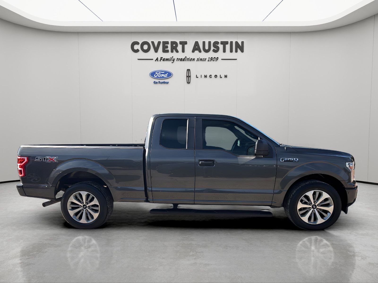 Used 2018 Gray Ford XL image 6