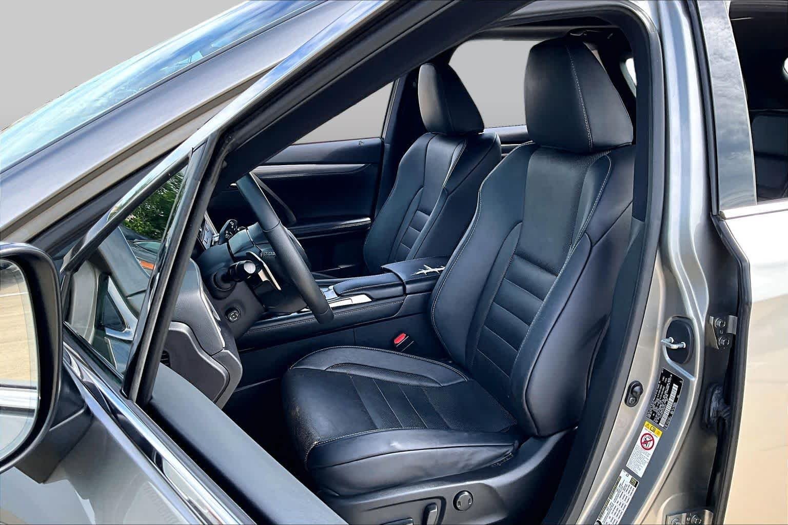 Used 2017 Atomic Silver Lexus  image 8