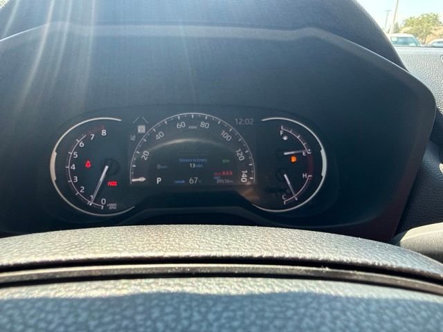Used 2024  Toyota XLE image 32