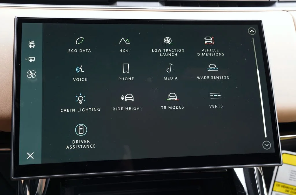New 2026 Carpathian Grey Land Rover SE image 20