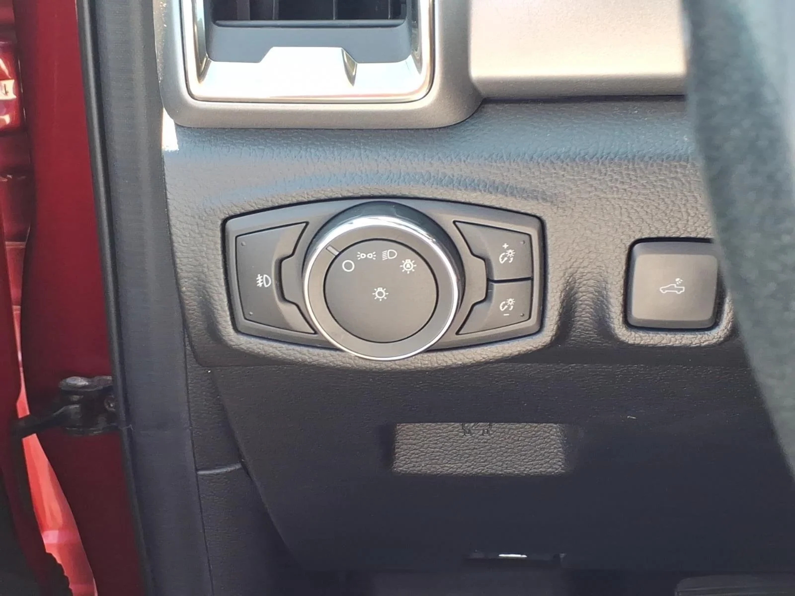 Used 2021 Rapid Red Metallic Tinted Clearcoat Ford XLT image 22