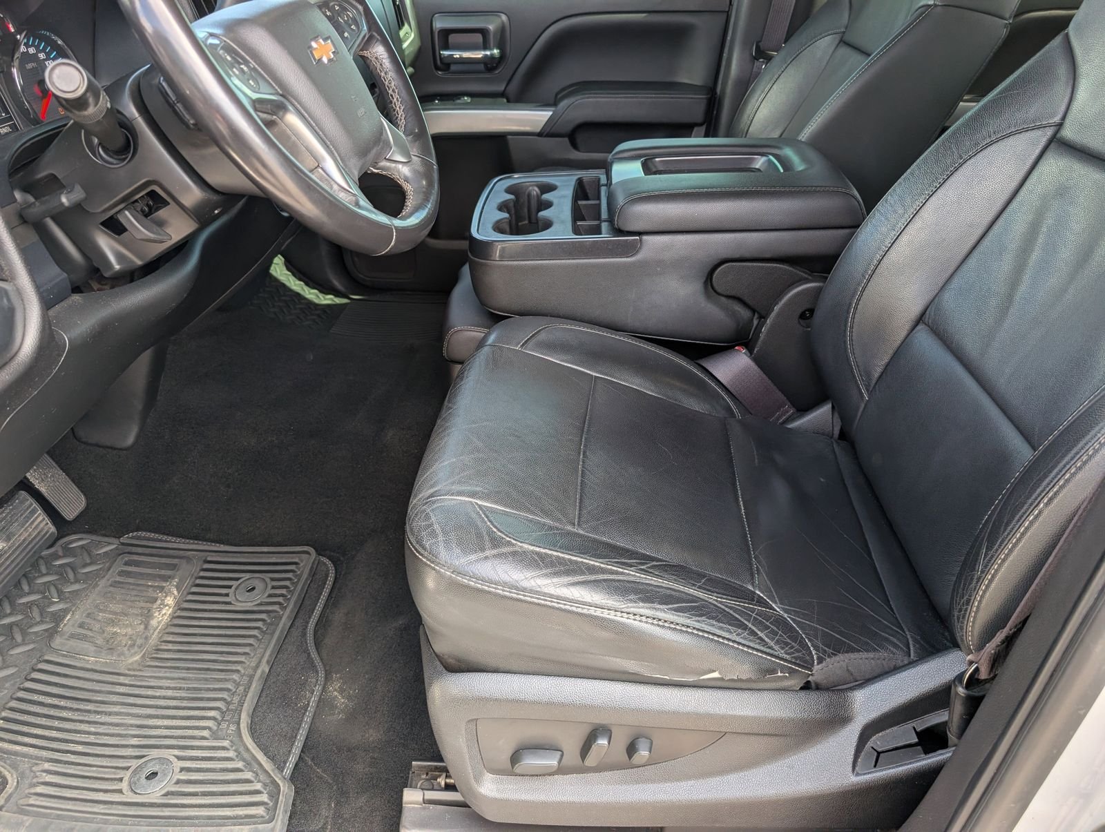 Used 2017 Summit White Chevrolet LT image 14