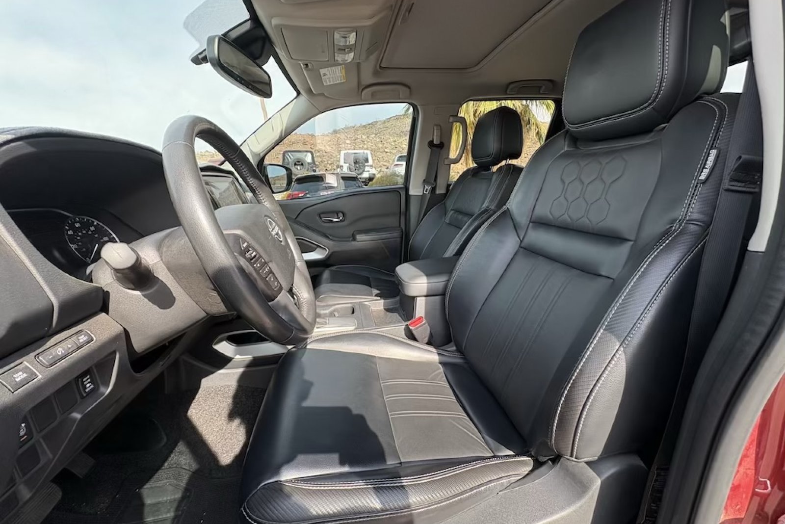 2022 Nissan Frontier SV - Photo 10