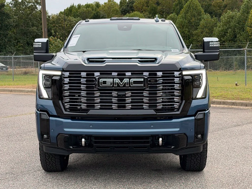 2026 GMC Sierra 2500HD Denali Ultimate - Photo 9