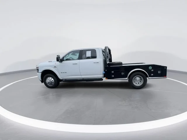 Used 2025 White Ram Laramie image 7