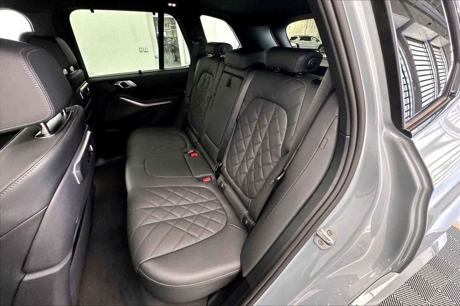 New 2026 Brooklyn Grey Metallic BMW xDrive50e image 29